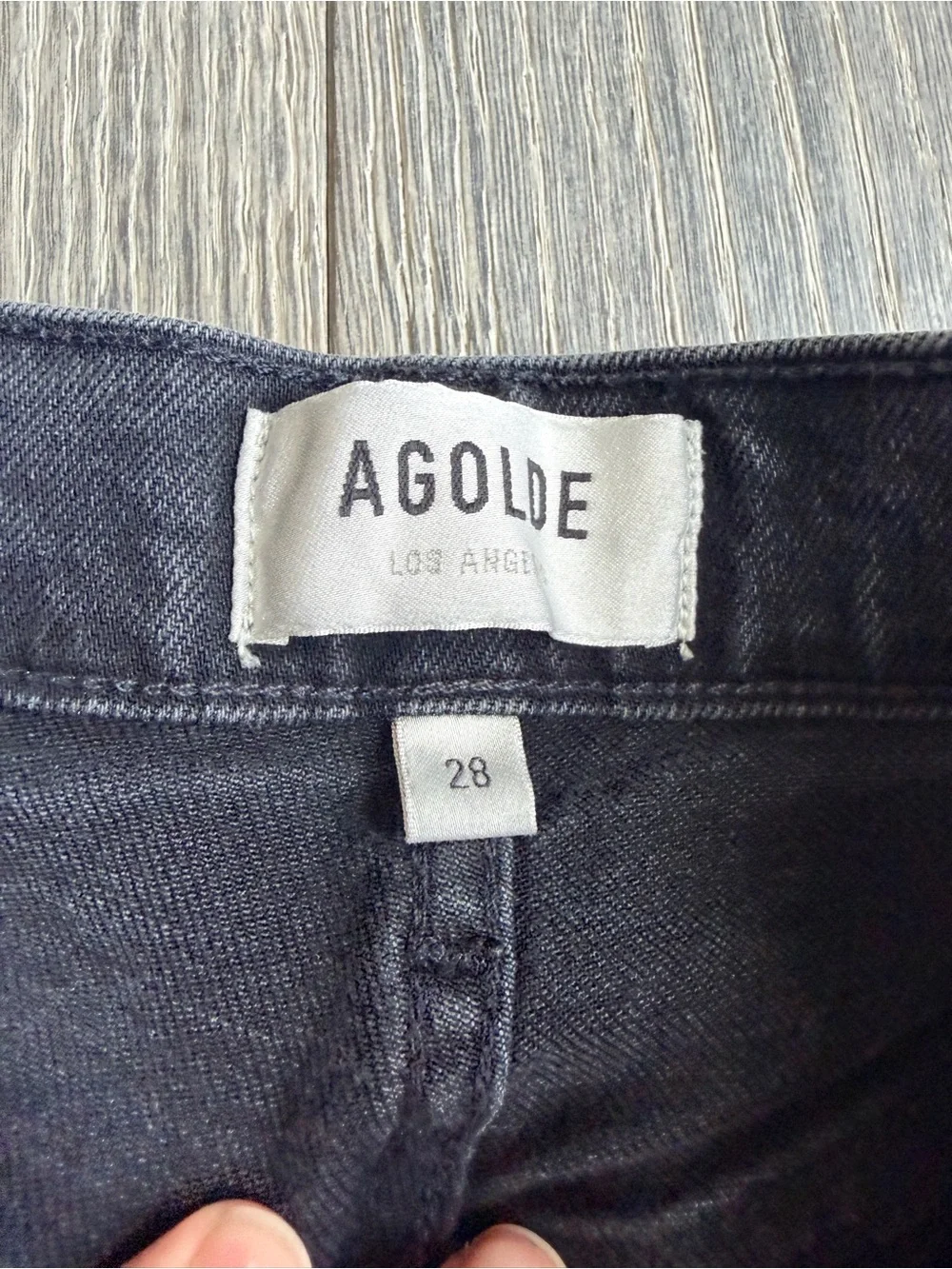 Agolde Riley High Rise Straight Crop Jeans in Washed Black Size 28